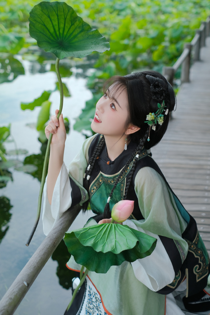 深海 封面